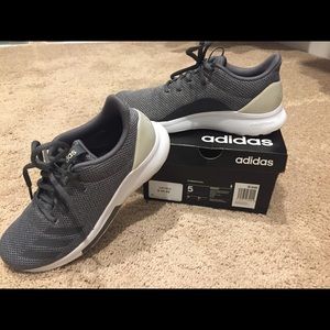 Women’s Adidas Tennis Shoes